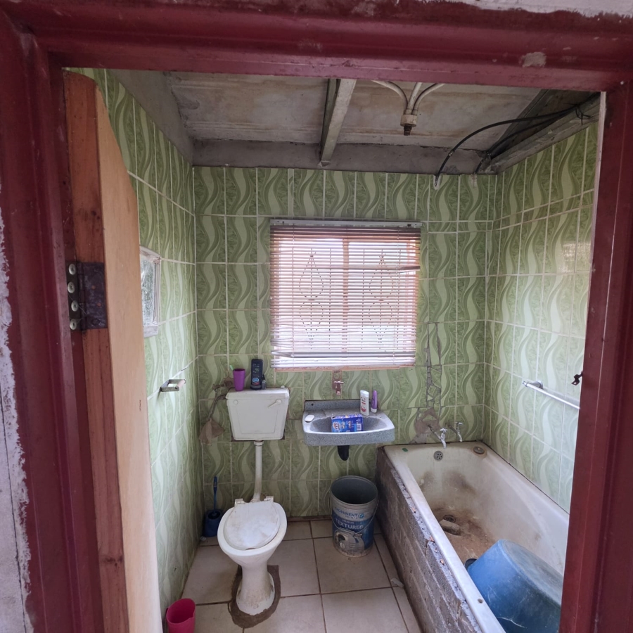 2 Bedroom Property for Sale in Ikageng North West